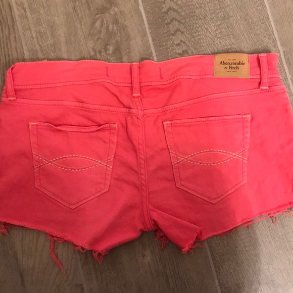 Shorts - Picture 2 of 2